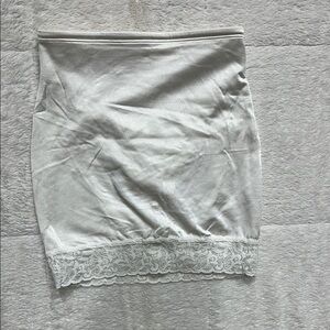 Hanes Her Way Elegant White Lace Trim Slip with panty Size M